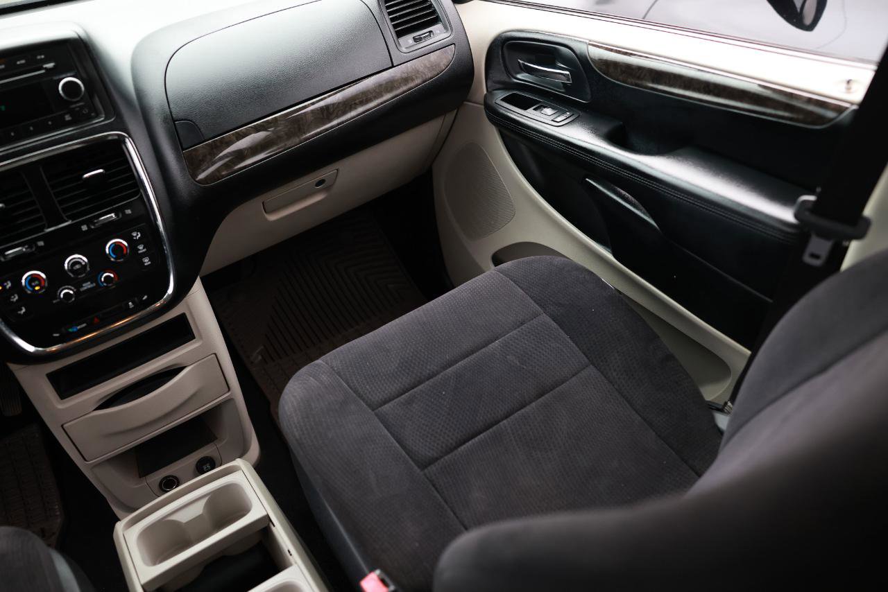 Used 2011 Dodge Grand Caravan Express w/ PWR Window Group image 22