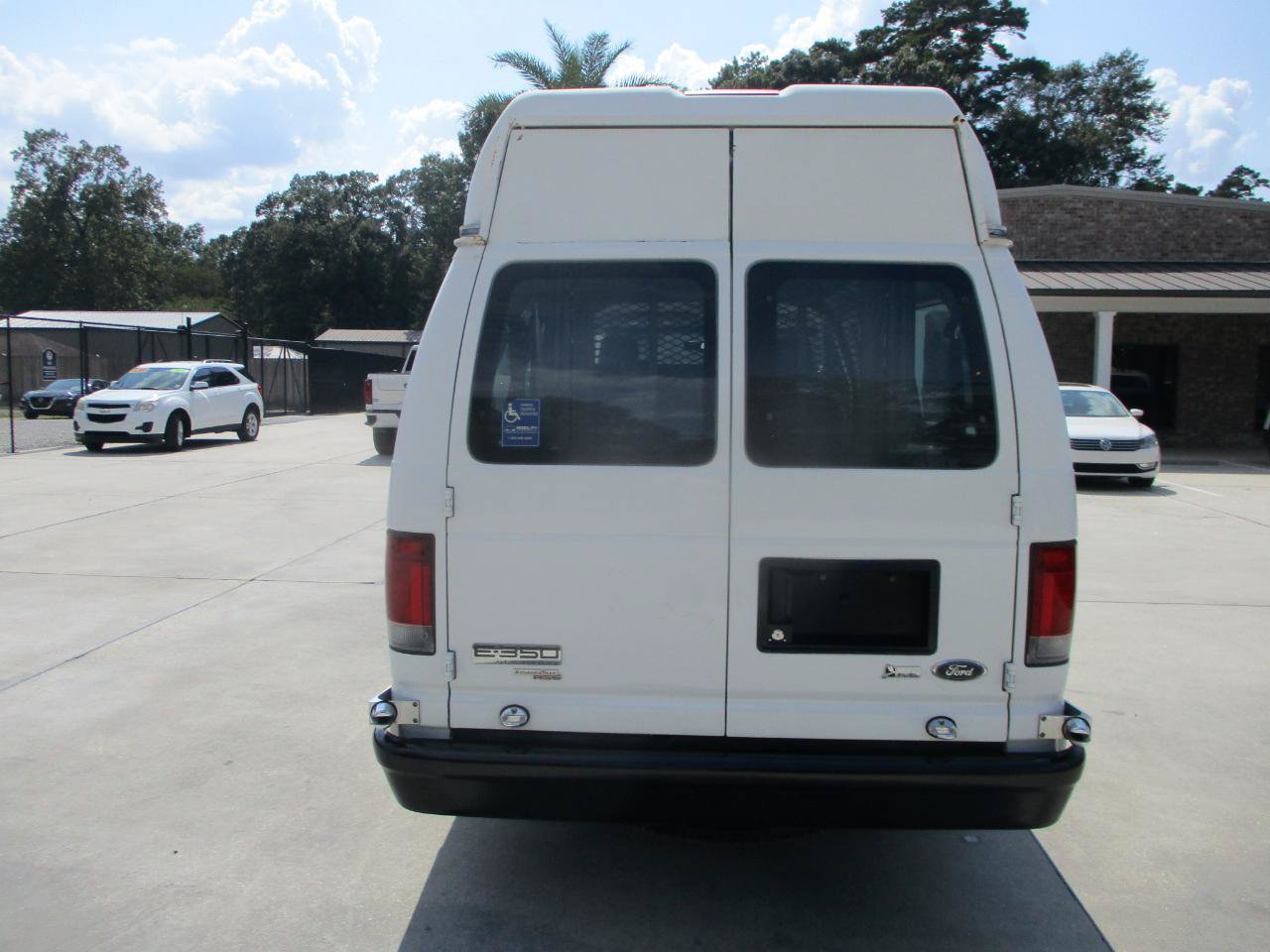 Used 2013 Ford E-250 and Econoline 250 Extended w/ PWR Group RWD image 16