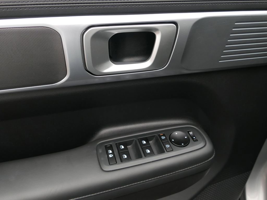 Used 2024 Hyundai Santa Fe XRT image 14