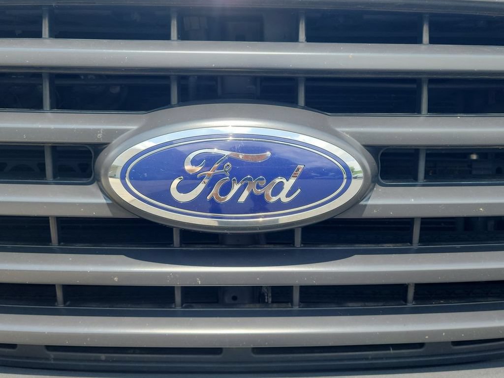 Used 2016 Ford F150 XLT w/ Equipment Group 302A Luxury AWD/4WD image 29