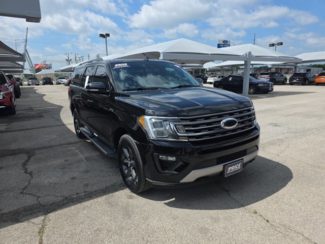 Used 2018 Ford Expedition Max XLT w/ Equipment Group 202A AWD/4WD image 7