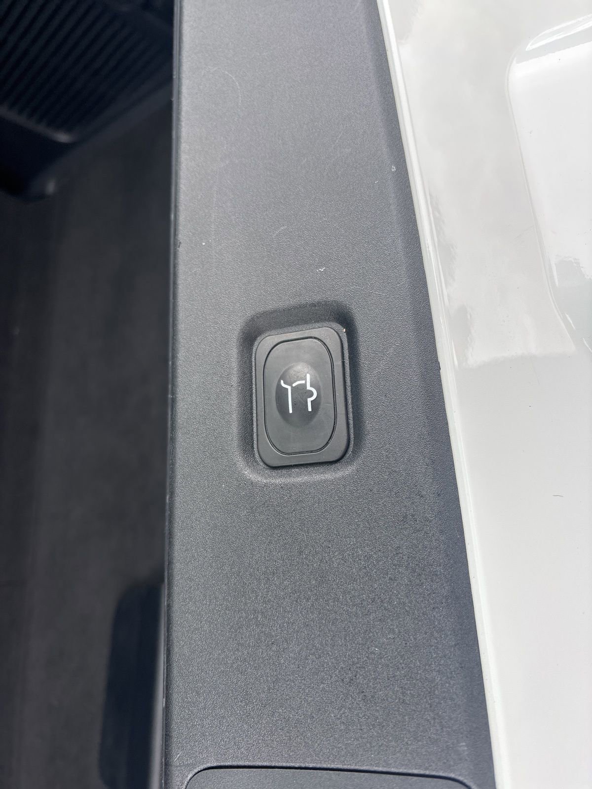 Used 2025 Ford Expedition Active image 31