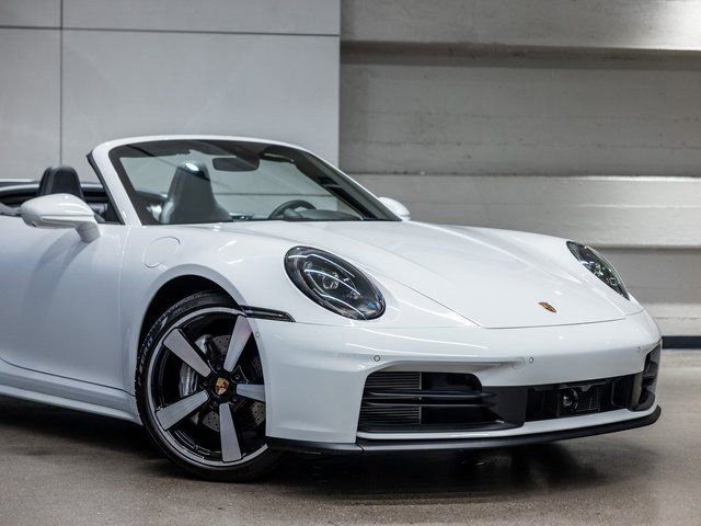 Certified 2025 Porsche 911 Carrera RWD image 11