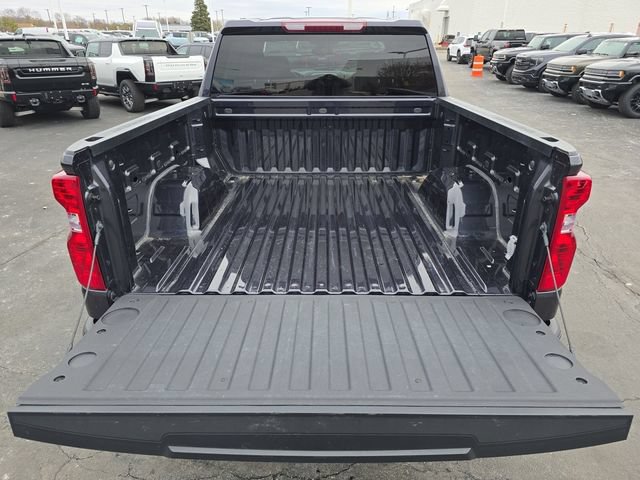 Used 2023 Chevrolet Silverado 1500 Custom Trail Boss w/ 2.7L Blackout Package AWD/4WD image 24