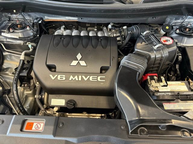 Used 2017 Mitsubishi Outlander GT image 26