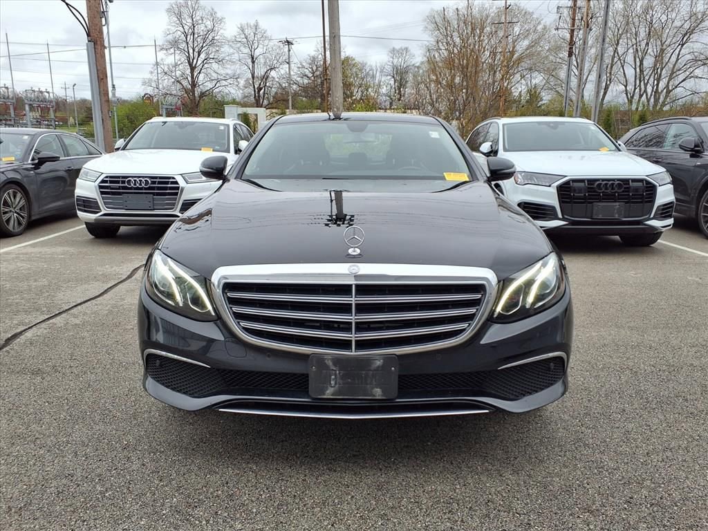Used 2017 Mercedes-Benz E 300 4MATIC image 2