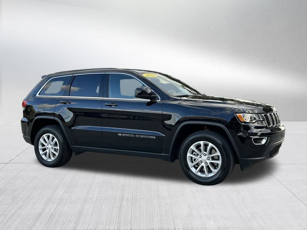 Certified 2022 Jeep Grand Cherokee Laredo E image 3