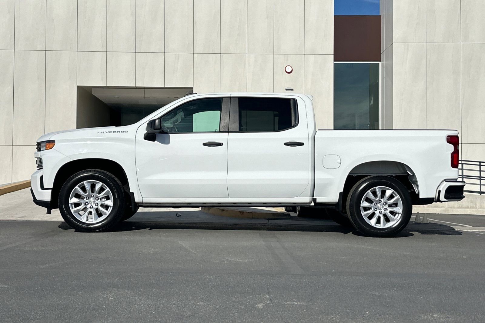 Used 2021 Chevrolet Silverado 1500 Custom image 6