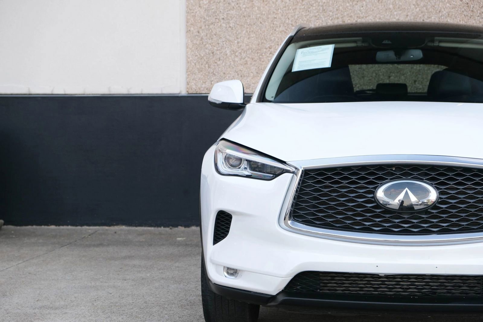 Used 2021 INFINITI QX50 Luxe image 3