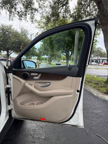 Used 2019 Mercedes-Benz GLC 300 image 16
