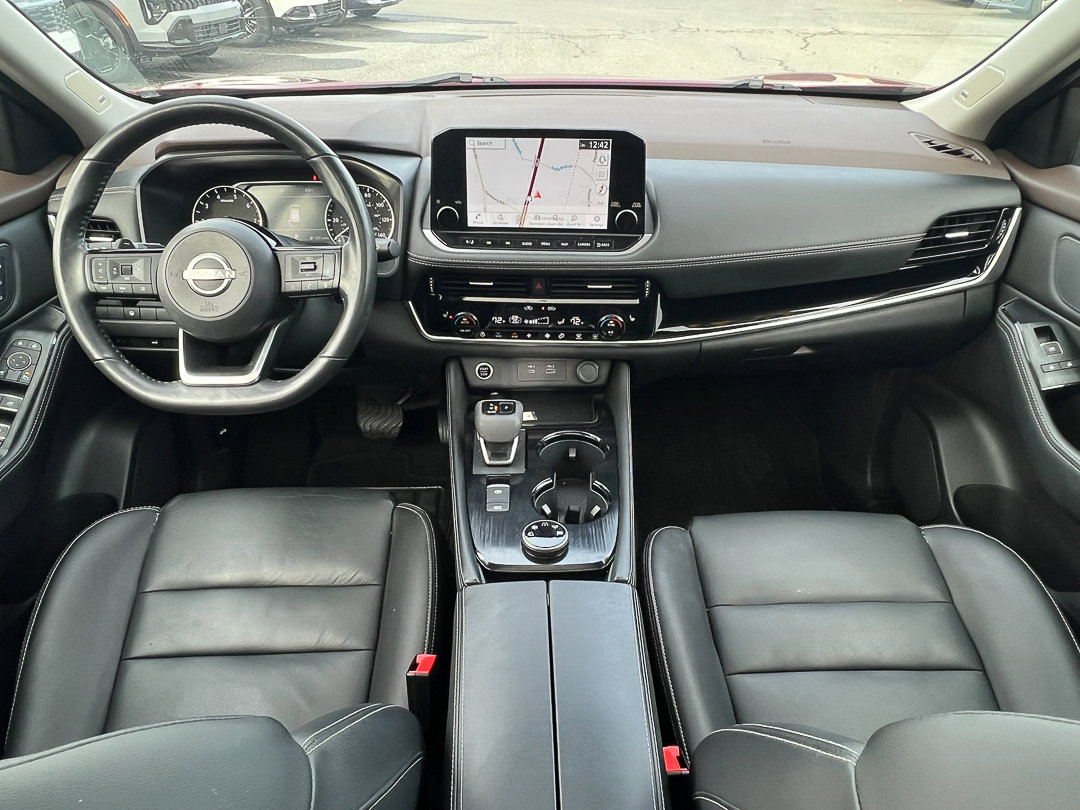 Used 2023 Nissan Rogue SL w/ SL Premium Package image 30