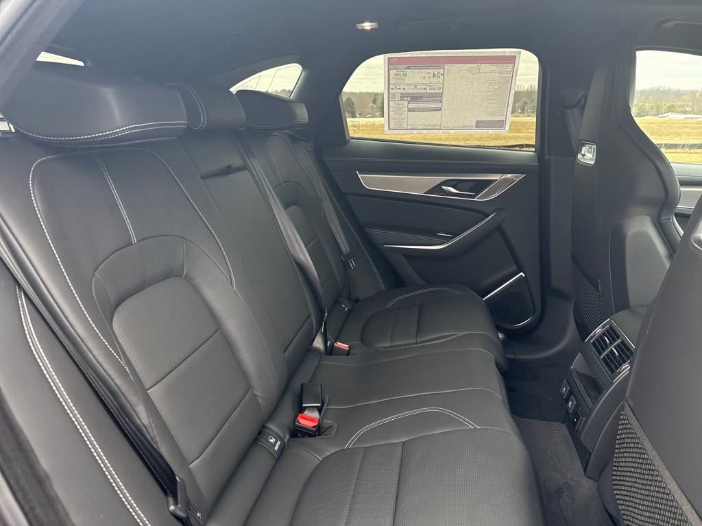 Used 2026 Jaguar F-PACE R-Dynamic S image 19