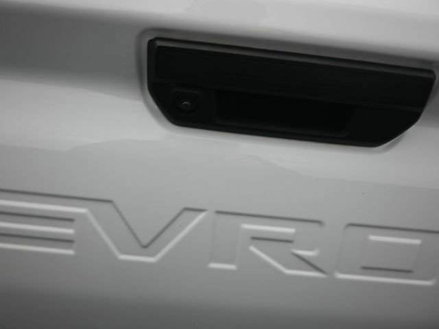 Used 2024 Chevrolet Colorado W/T w/ Safety Package image 25