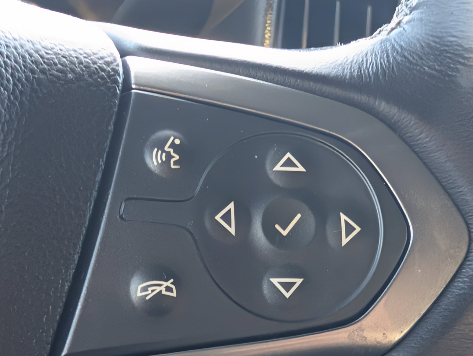 Used 2018 Chevrolet Silverado 1500 LT w/ All Star Edition image 15