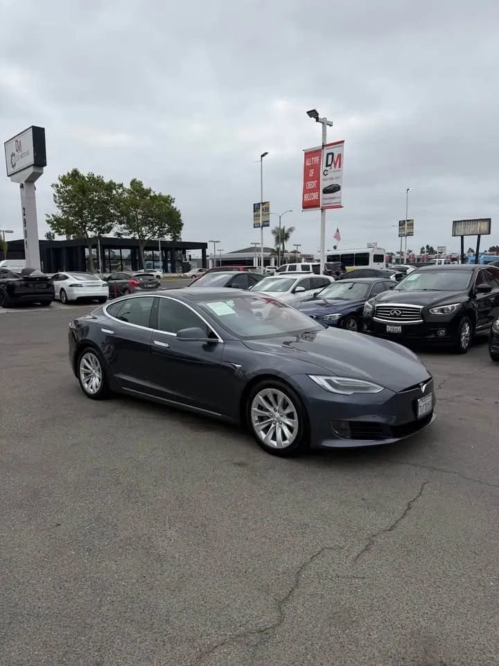 Used 2016 Tesla Model S 75D AWD/4WD image 2