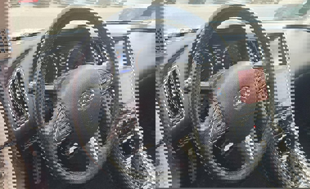 Used 2016 INFINITI Q50 Premium w/ 2.0T Premium Plus Package image 3