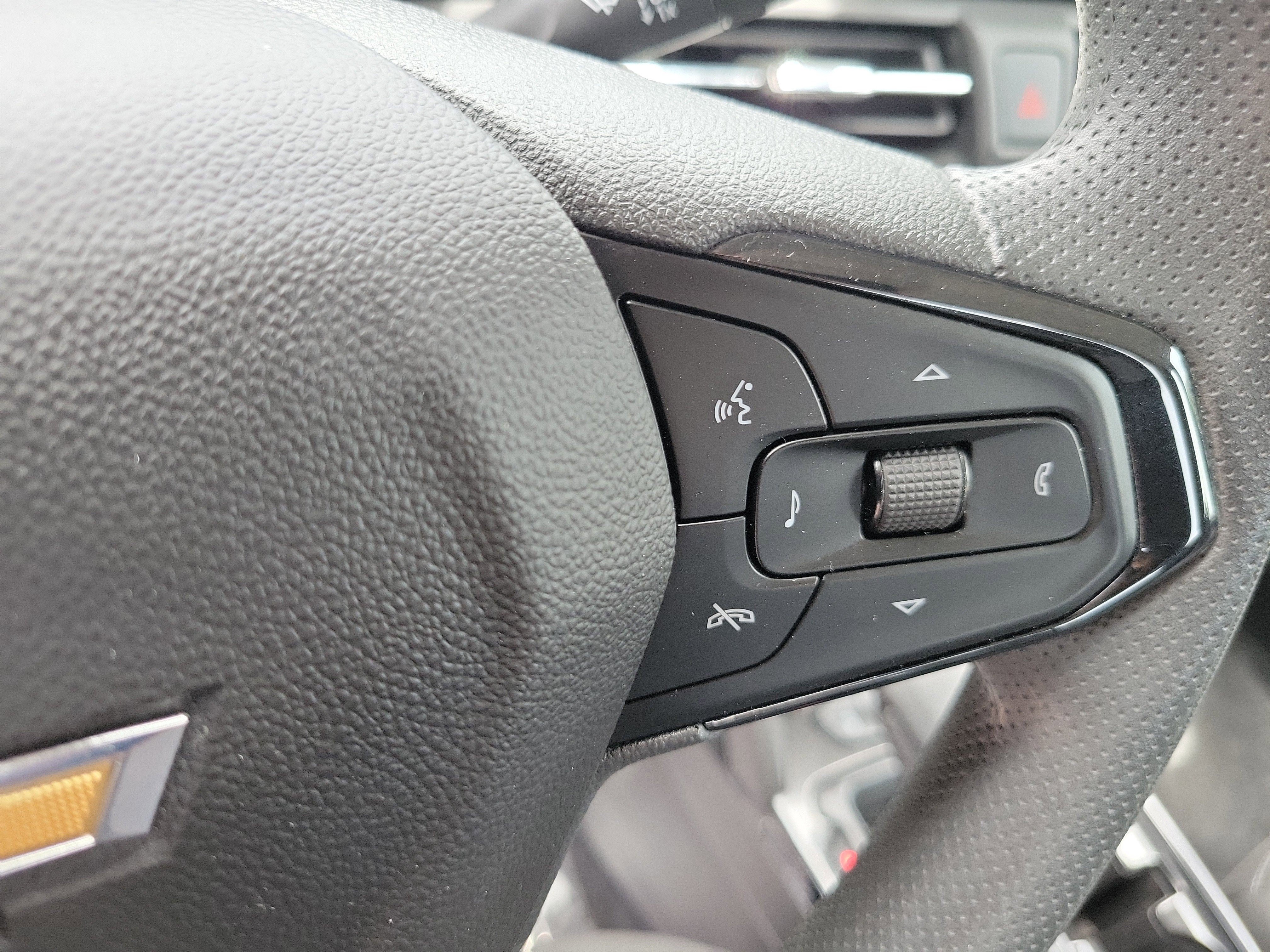 Used 2025 Chevrolet TrailBlazer LS FWD image 28