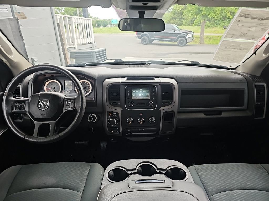 Used 2019 RAM 1500 Express AWD/4WD image 18
