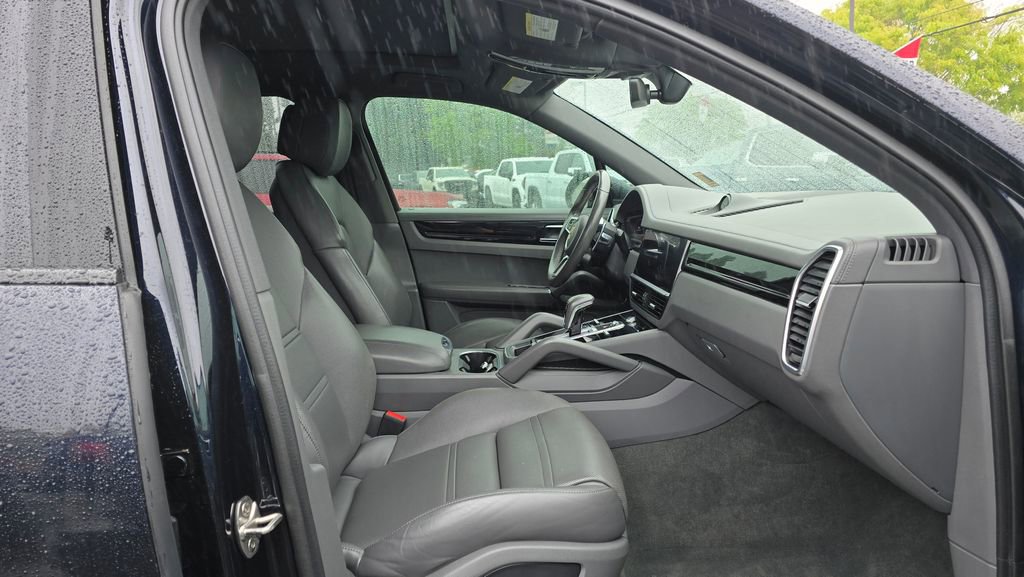 Used 2022 Porsche Cayenne E-Hybrid AWD/4WD image 45