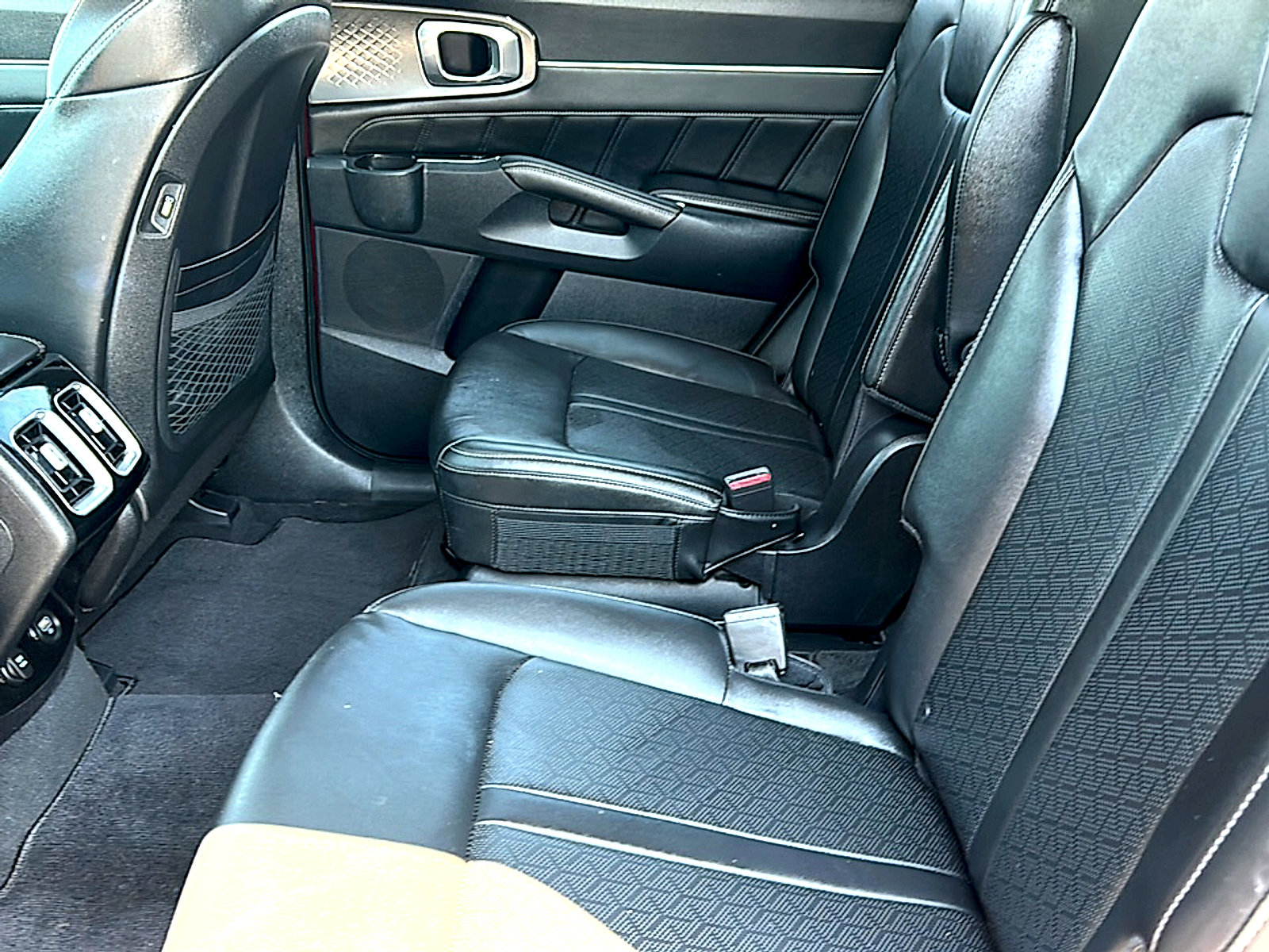 Used 2022 Kia Sorento SX FWD image 19