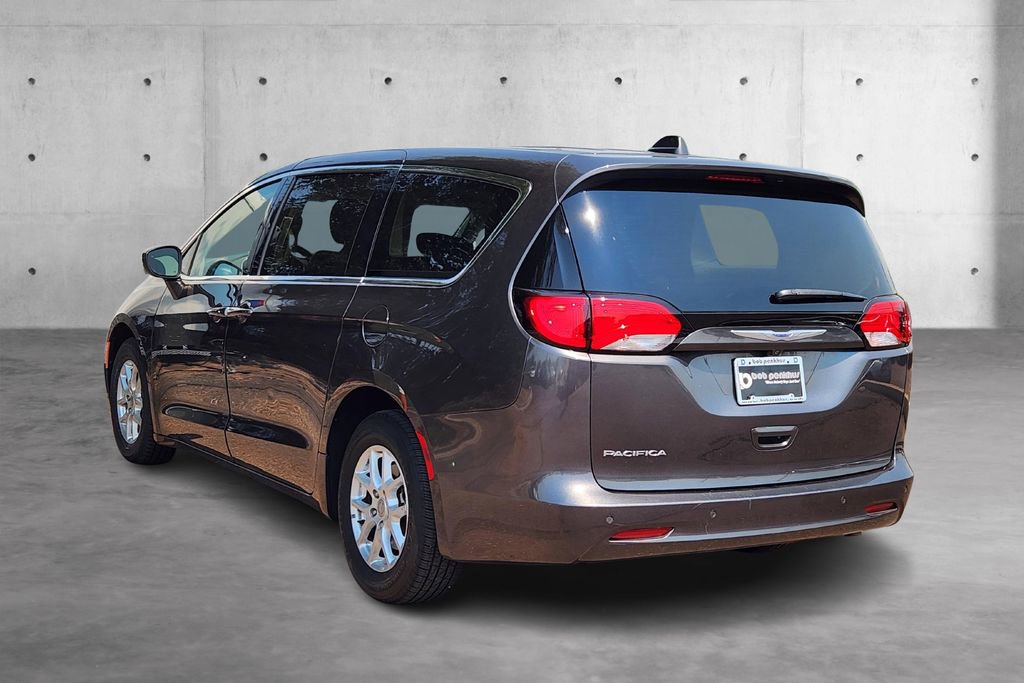 Used 2019 Chrysler Pacifica Touring image 30