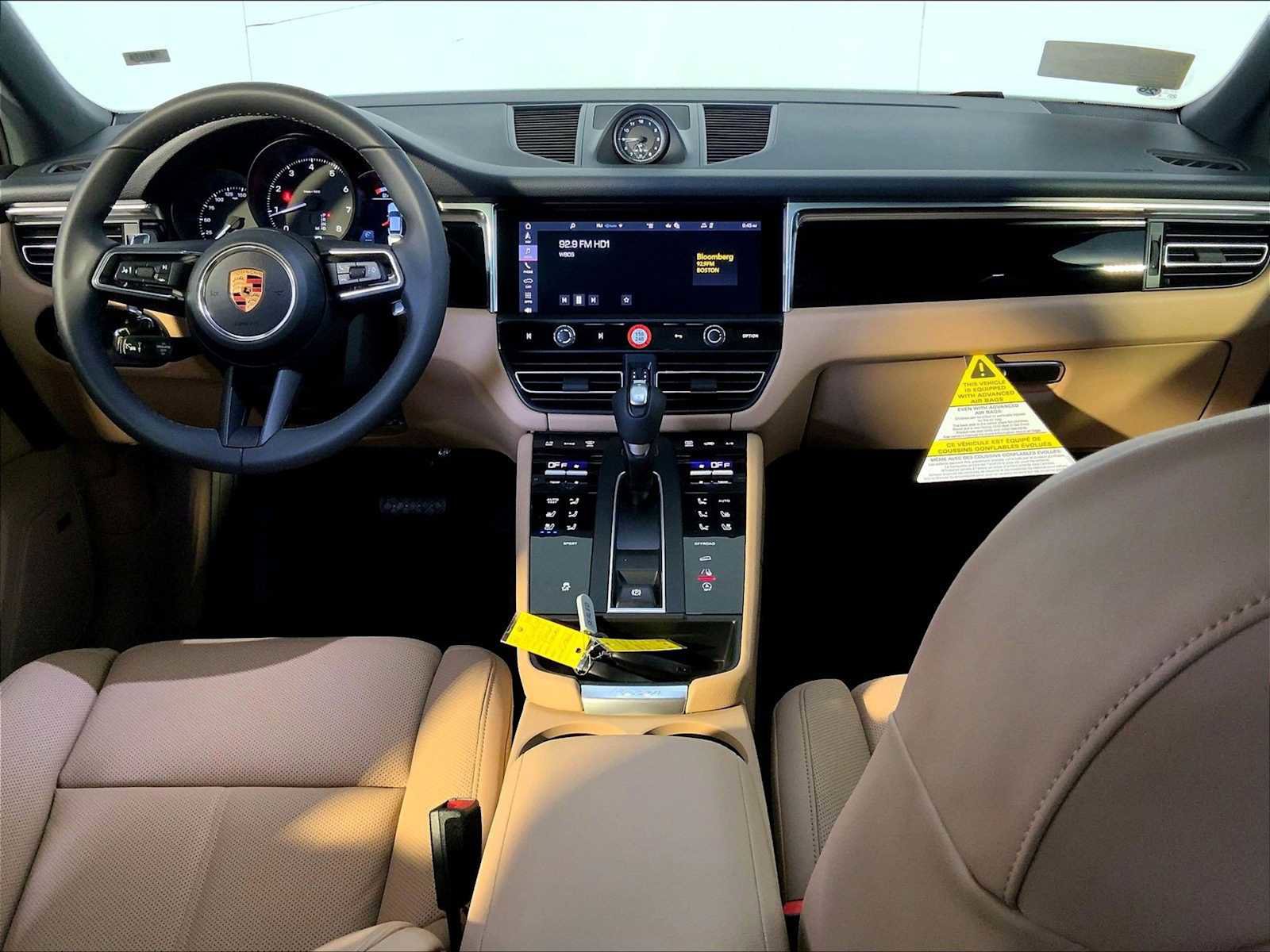 New 2026 Porsche Macan AWD/4WD image 14