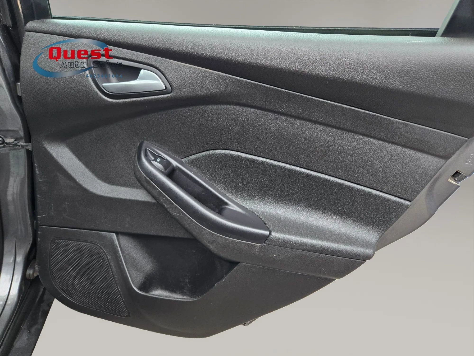 Used 2016 Ford Focus SE FWD image 39
