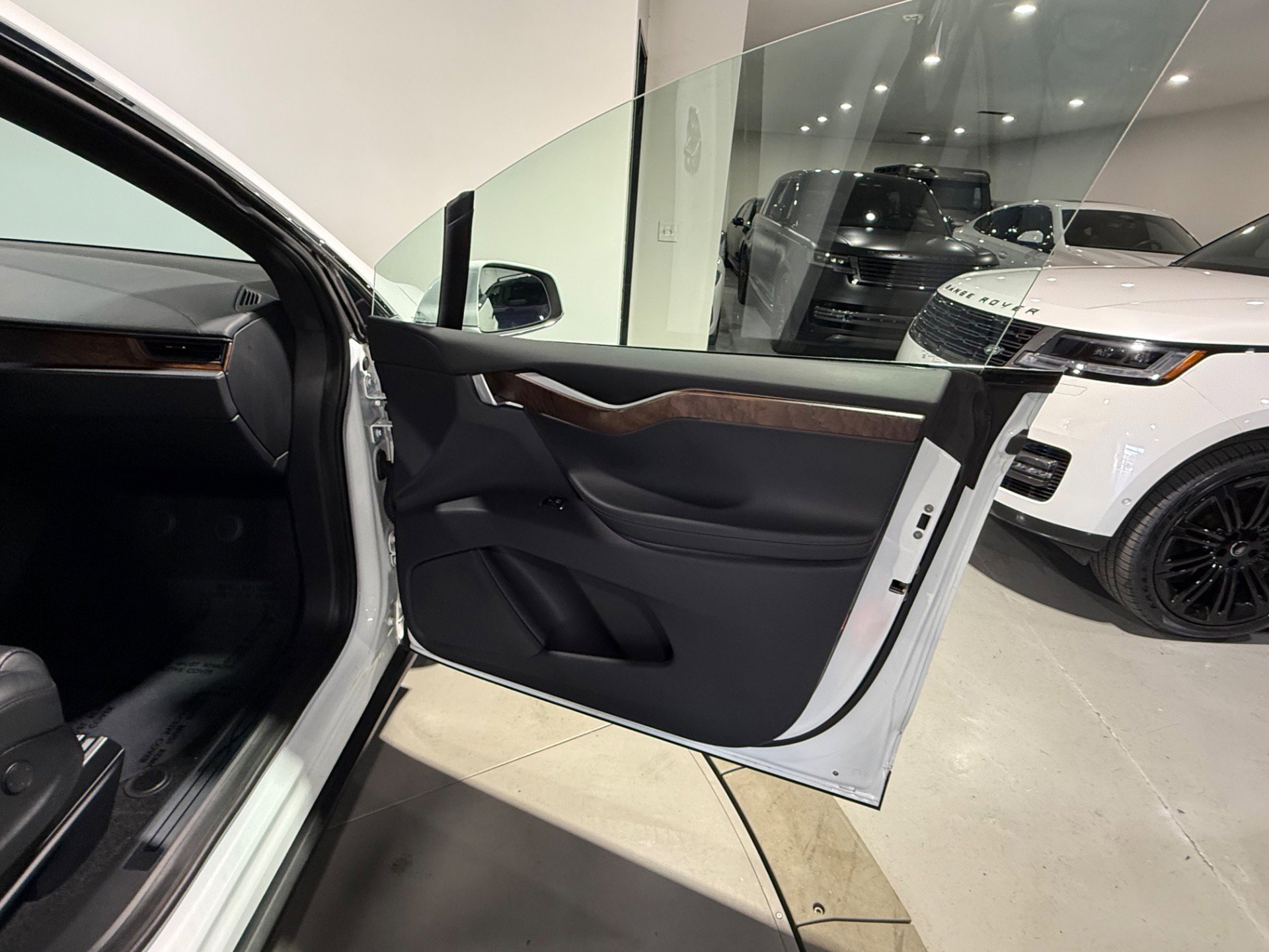 Used 2019 Tesla Model X Long Range image 37