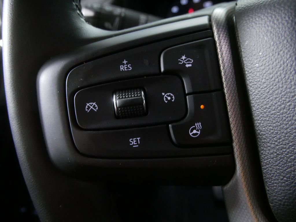 Used 2024 GMC Yukon XL Denali AWD/4WD image 27