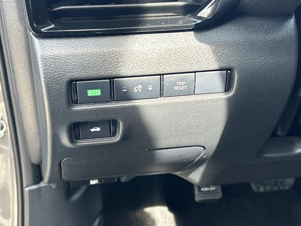 Certified 2023 Nissan Sentra SR image 20