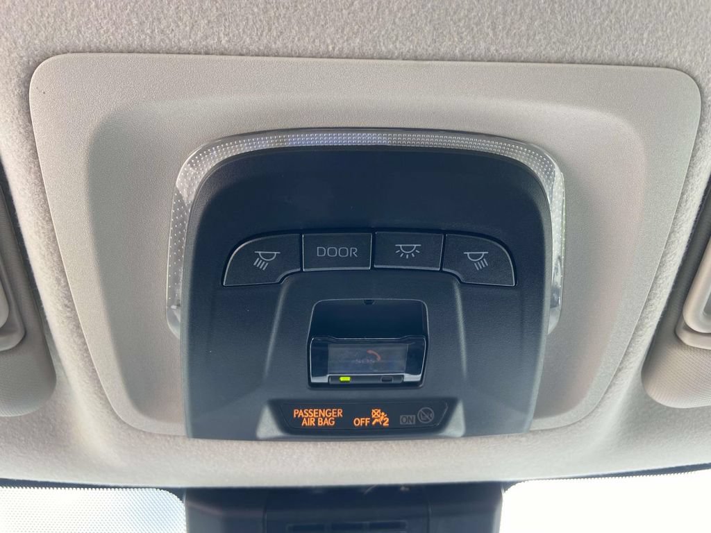 Used 2023 Toyota Corolla LE w/ LE Convenience Package FWD image 18