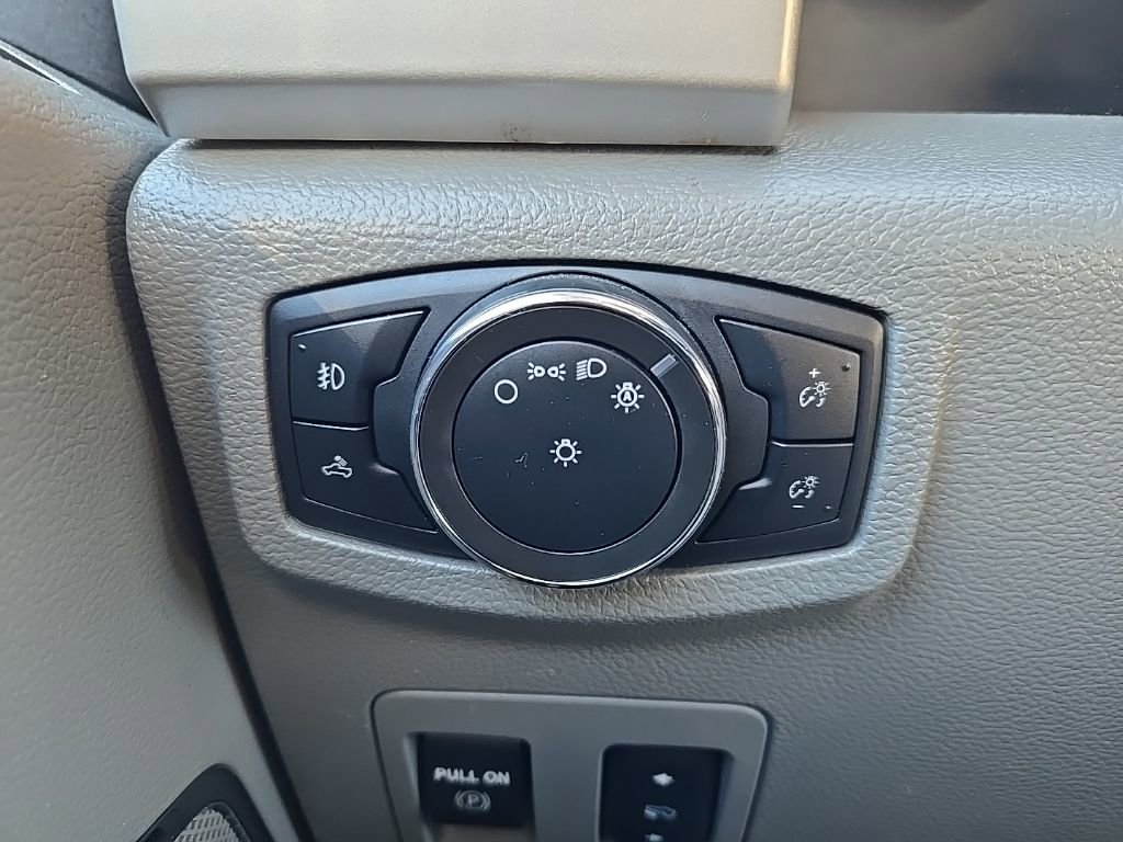 Used 2020 Ford F150 Lariat image 23