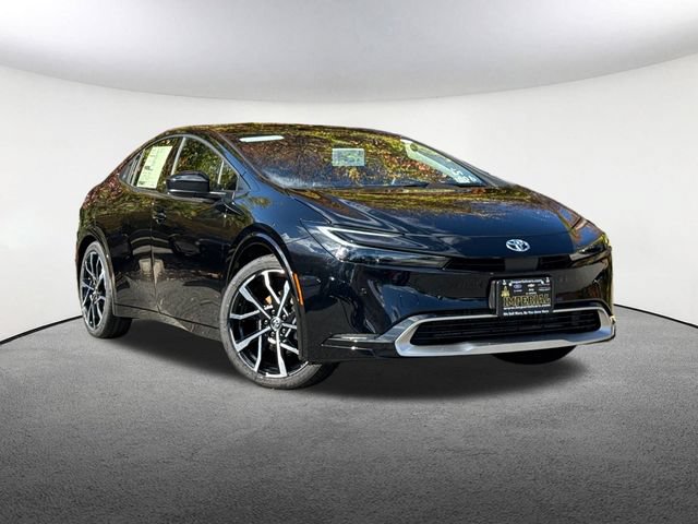 New 2026 Toyota Prius Plug-In Hybrid FWD video 2