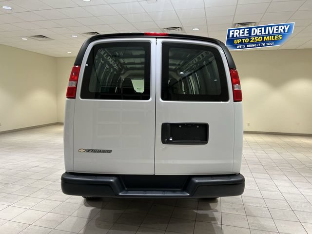 New 2026 Chevrolet Express 2500 w/ Driver Convenience Package RWD image 4