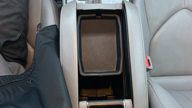 Used 2023 Toyota Highlander Limited image 33