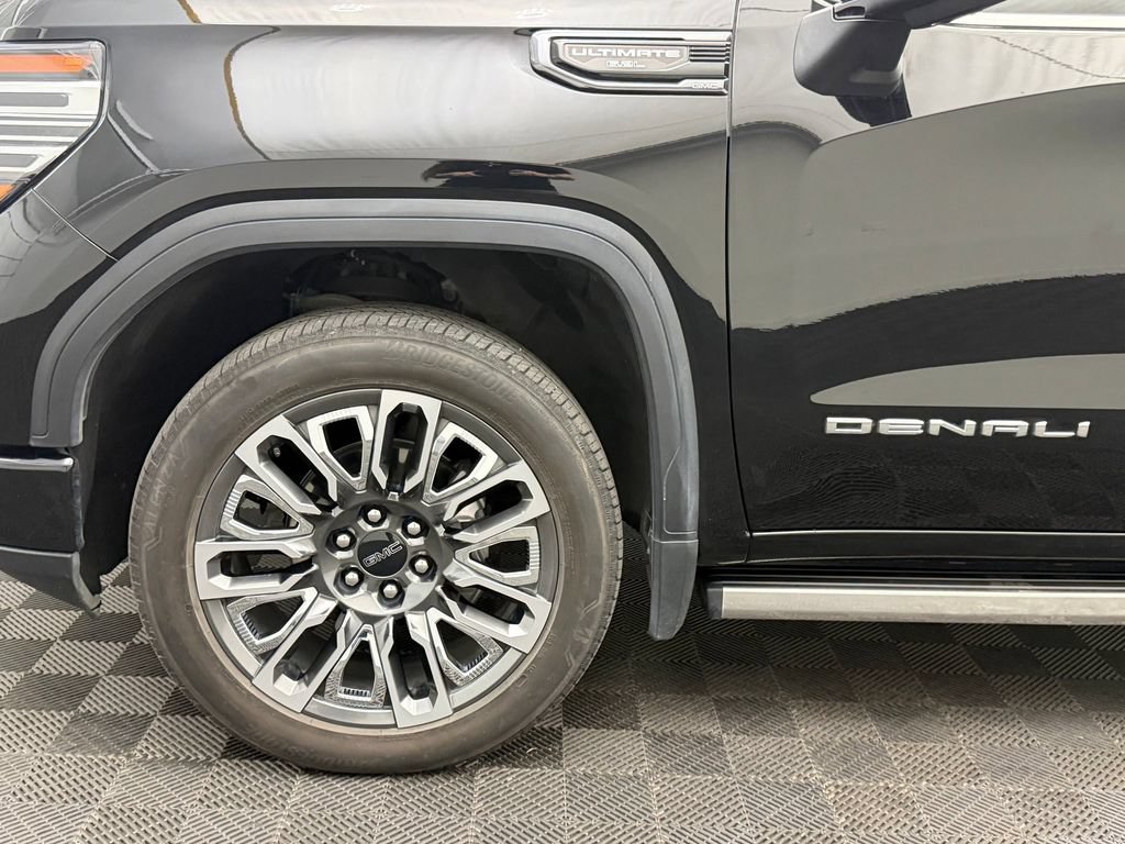 Used 2023 GMC Sierra 1500 Denali Ultimate AWD/4WD image 11
