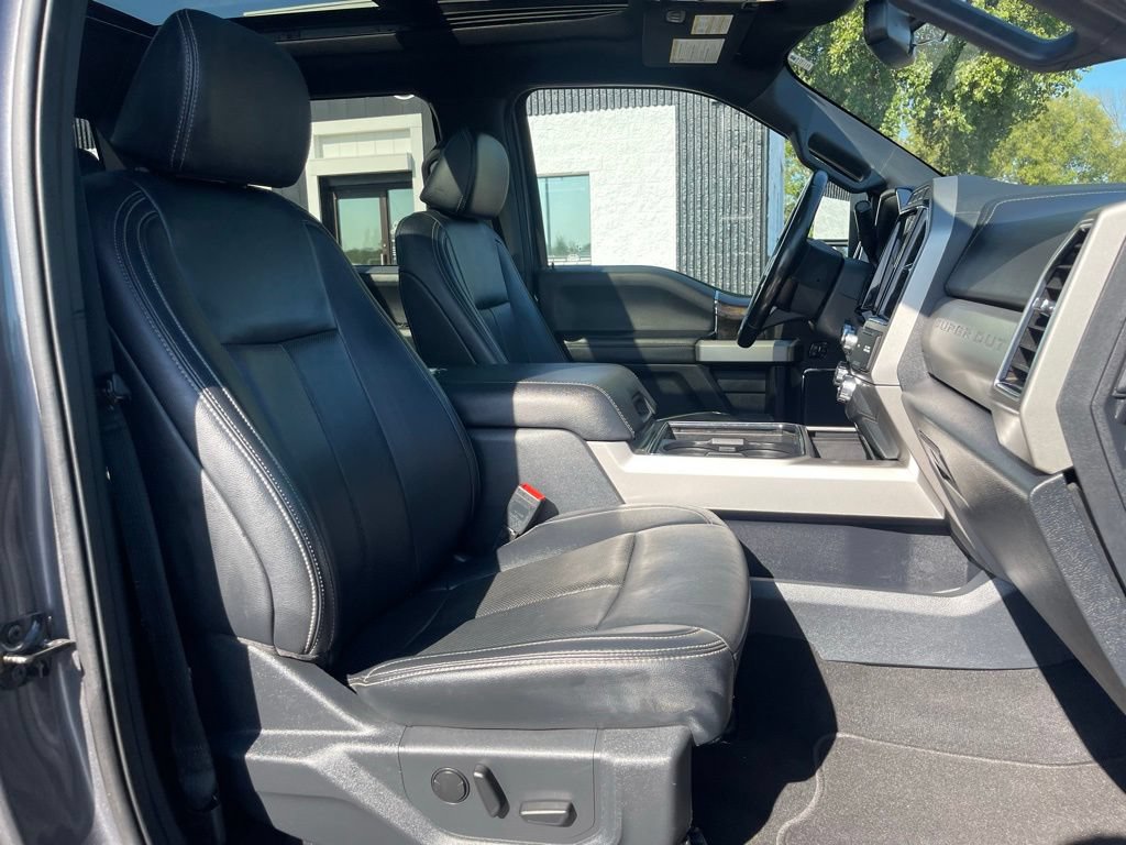 Used 2022 Ford F250 Lariat w/ Black Appearance Pkg AWD/4WD image 35