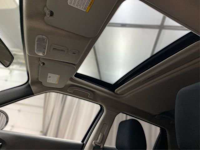 Used 2011 Nissan Juke SV image 25