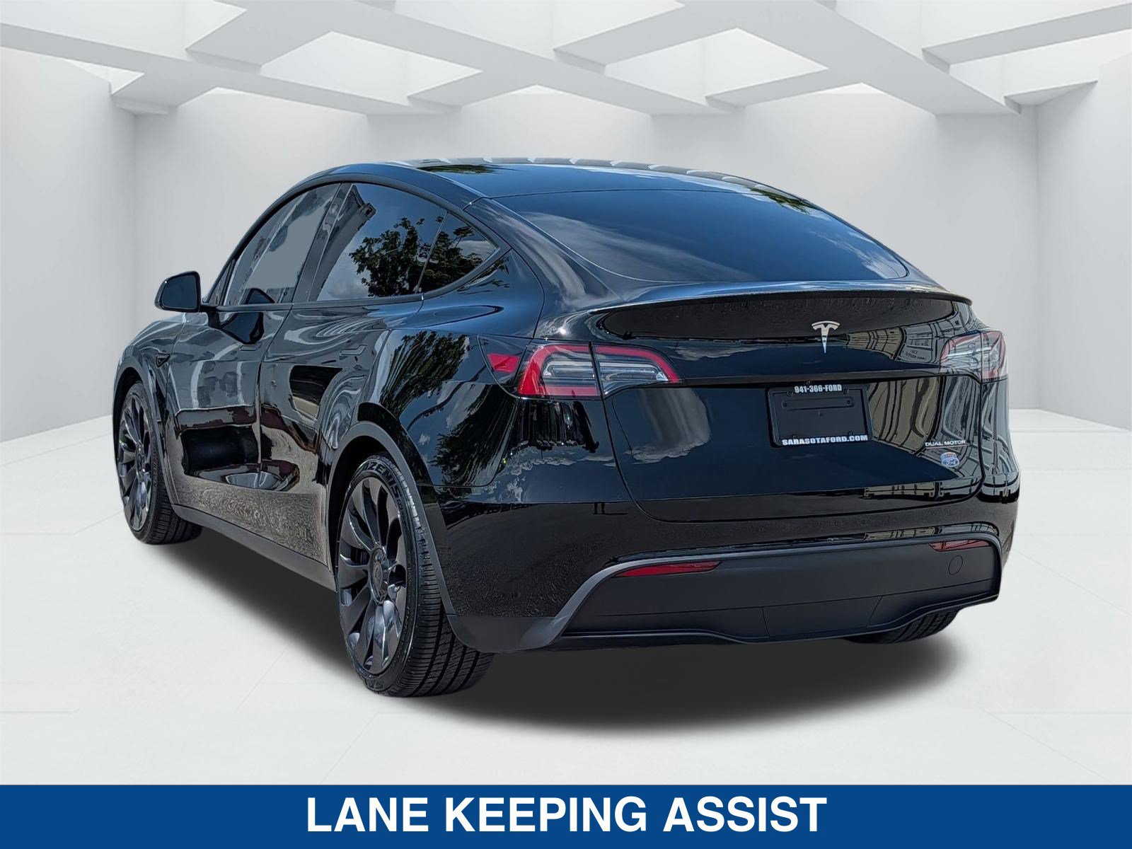 Used 2023 Tesla Model Y Performance AWD/4WD image 7