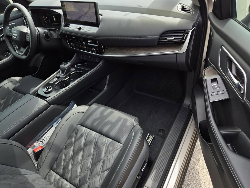 New 2026 Nissan Rogue Platinum w/ Platinum Premium Package image 7