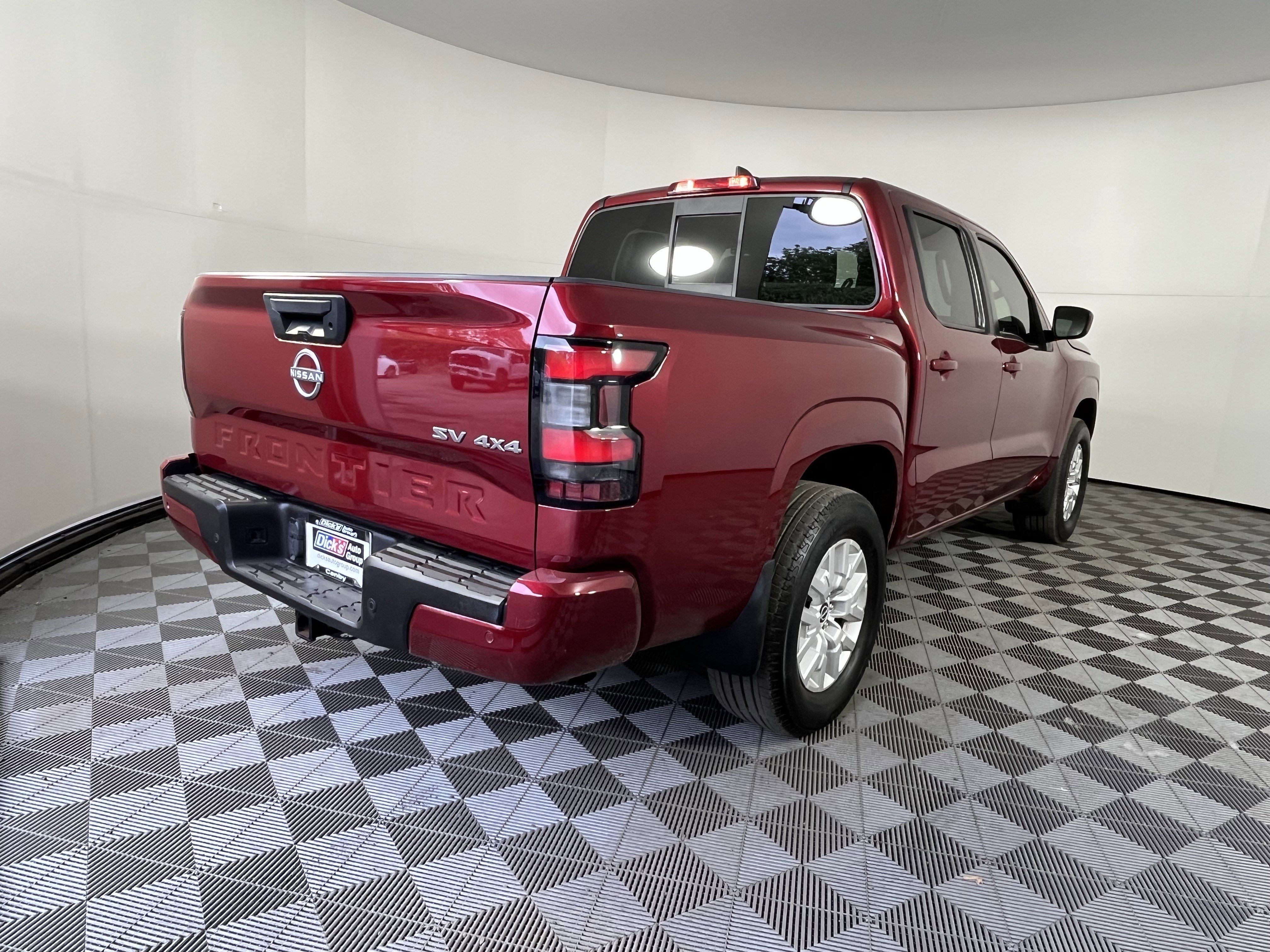Used 2022 Nissan Frontier SV AWD/4WD image 5