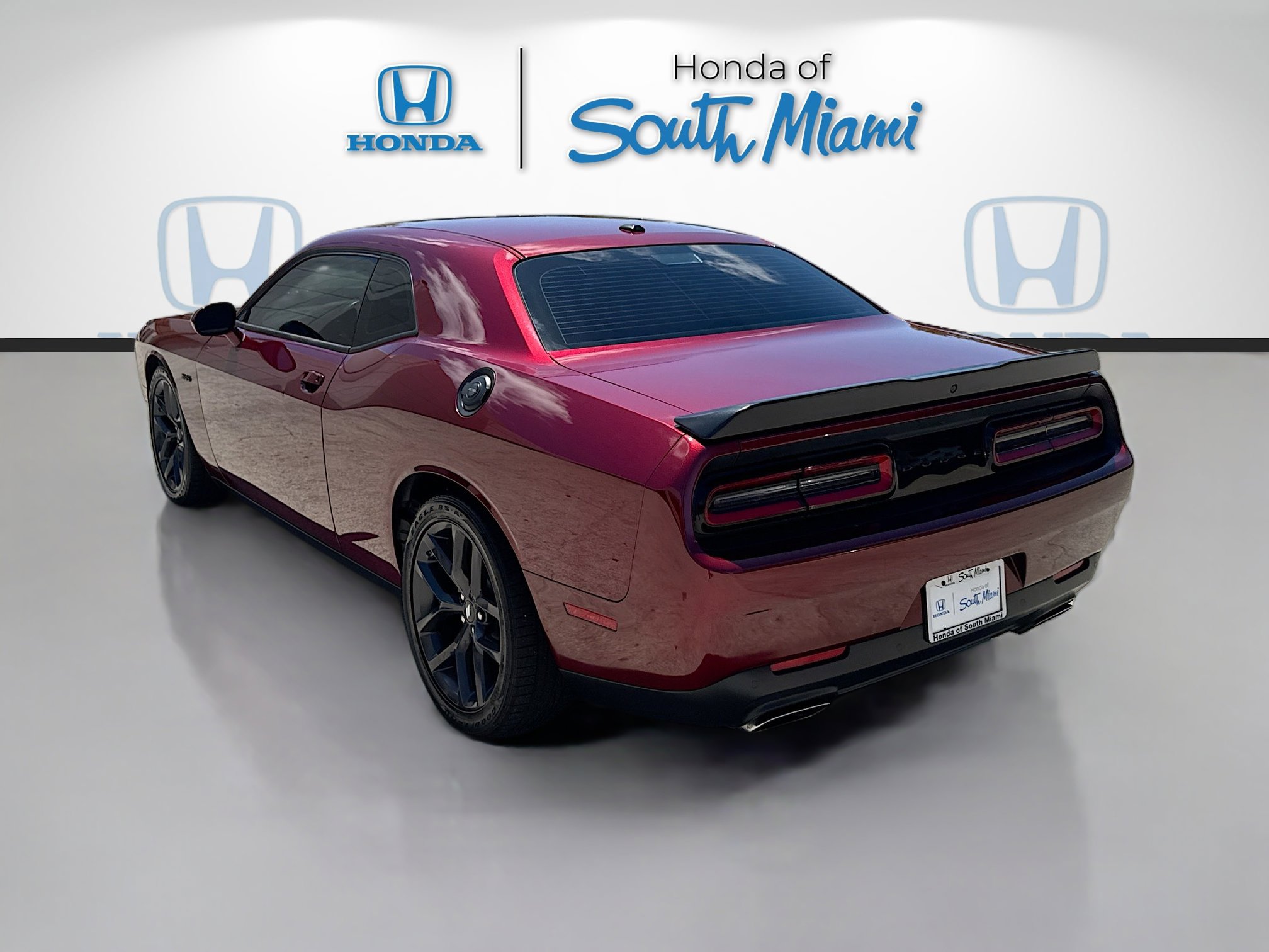 Used 2023 Dodge Challenger R/T w/ Blacktop Package image 5