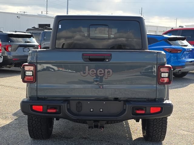 Used 2025 Jeep Gladiator Rubicon AWD/4WD image 4