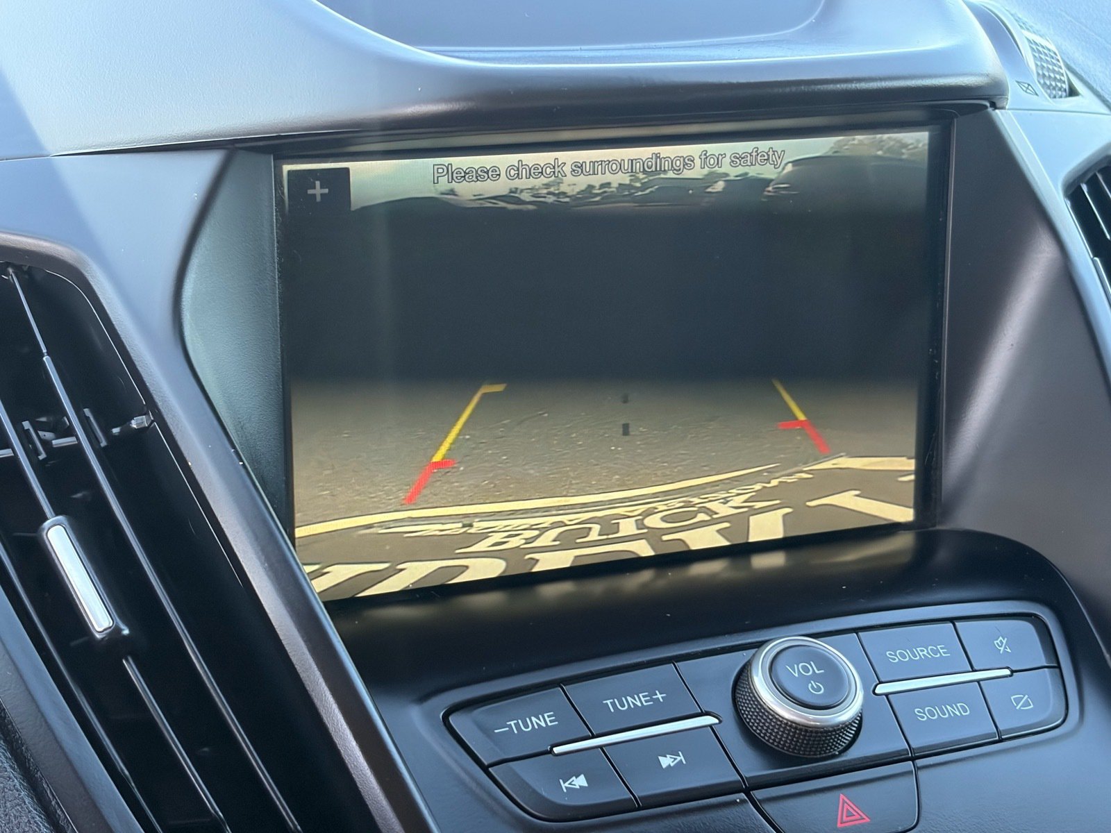Used 2019 Ford Escape SE AWD/4WD image 23