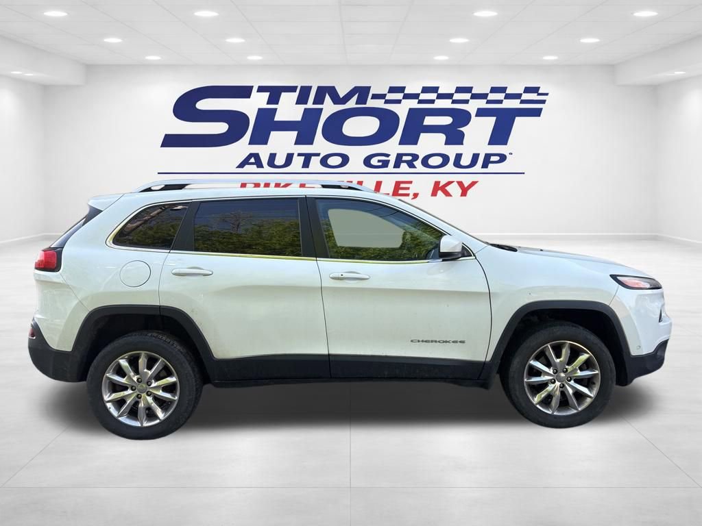 Used 2015 Jeep Cherokee Limited w/ Luxury Group image 5