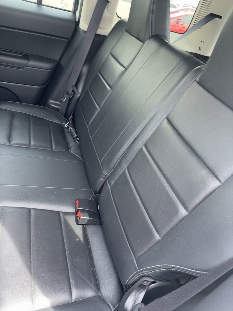 Used 2016 Jeep Patriot High Altitude FWD image 13