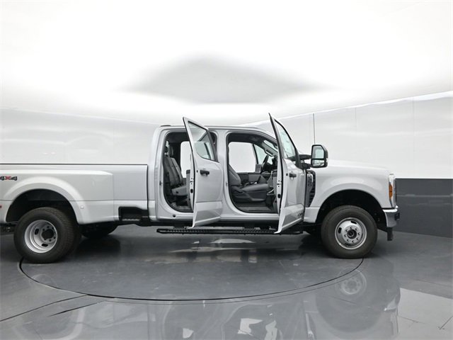 New 2026 Ford F350 XL image 67