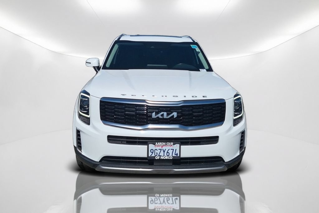 Certified 2022 Kia Telluride S FWD image 2