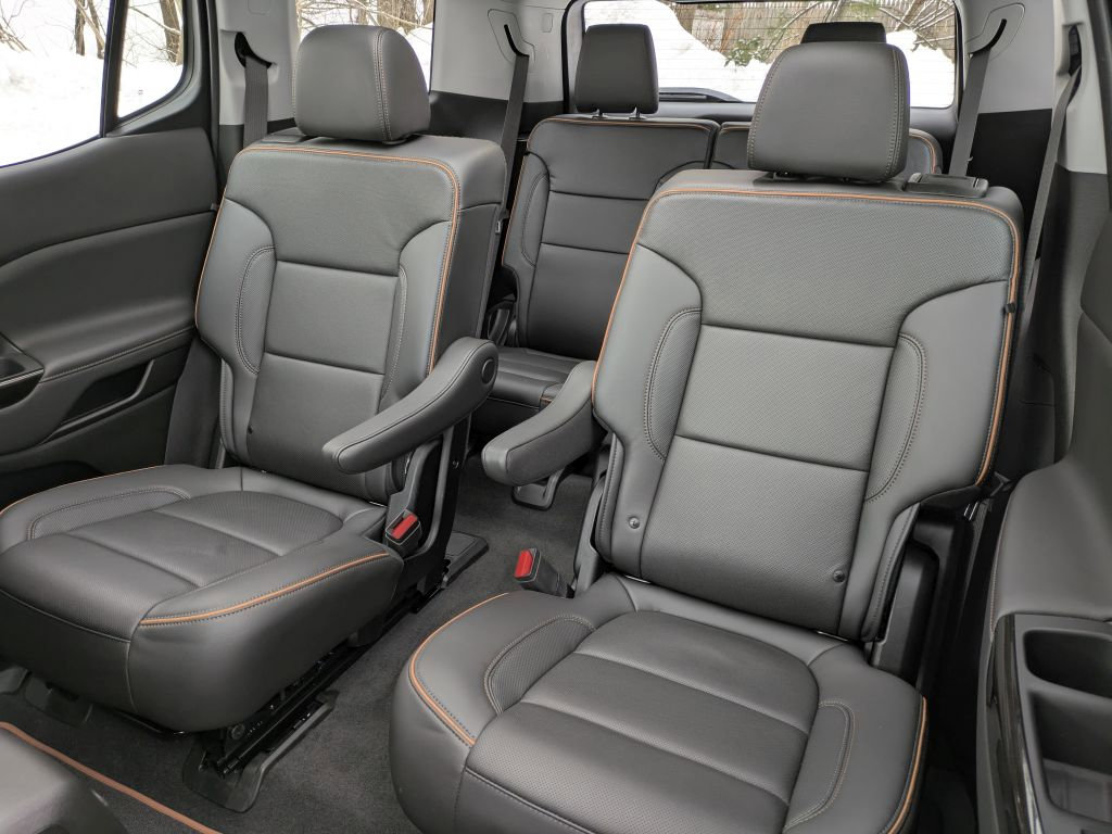 Certified 2023 GMC Acadia AT4 w/ Technology Package image 27