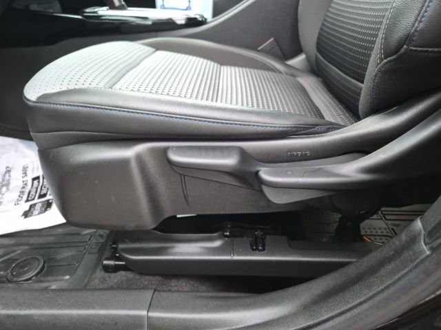 Used 2025 Chevrolet Trax LT w/ Driver Confidence Package image 15